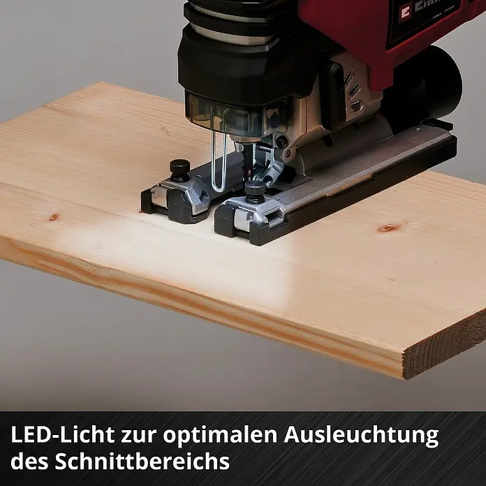 Einhell Professional Power X-Change 18V Akku-Pendelhubstichsäge TP-JS 18/135 Li BL - Solo - 18 V, Anzahl Akkus: Ohne Akku, 3.500 /min - Akku-Pendelhubstichsäge von Einhell mit LED-Licht schneidet ein Werkstück.