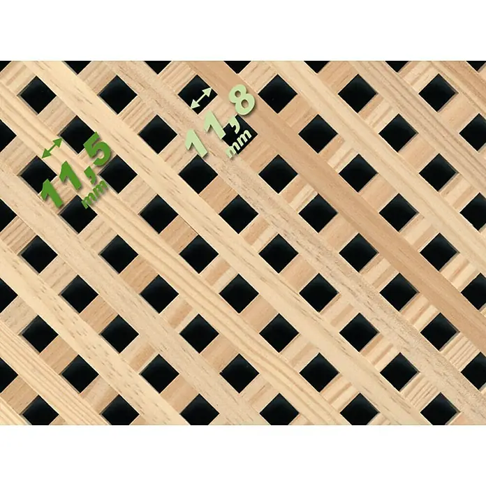 Celosía para exterior E4 Clásica - 32 x 85 cm - Primer plano de una cerca de celosía de madera con medidas precisas y aberturas cuadradas oscuras, ideal para jardinería.