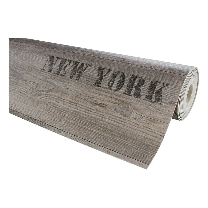 CV-Boden Meterware Memphis - 400 cm, Vino, Grau - Produktansicht einer Vinylbodenmatte mit Holzmaserung und dem Aufdruck "New York", aufgerollt präsentiert.