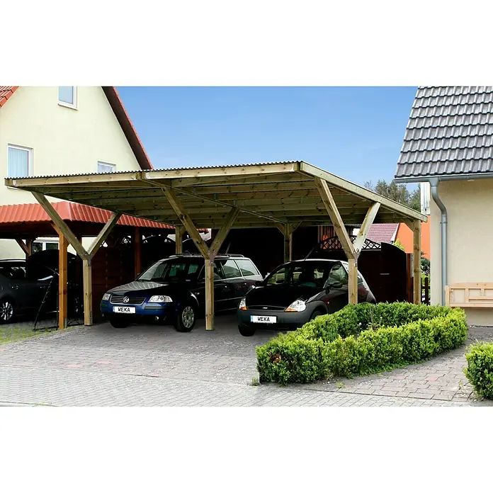 Weka Carport - Außenmaß inkl. Dachüberstand (B x T): 5,92 x 6,06 m, Doppelcarport, Kesseldruckimprägniert, Material Dach: Stahl - Carport aus Holz mit zwei geparkten Autos. Die Konstruktion bietet Schutz vor Witterungseinflüssen und ist eine praktische Ergänzung.