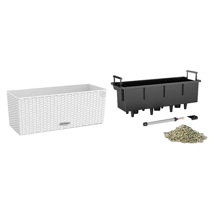 Lechuza Cottage Balkonkasten Balconera - Max. Außenlänge: 50 cm, Kunststoff, Weiß - Lechuza Balconera Pflanzkasten-Set, bestehend aus einem weißen Rattan-Pflanzgefäß, einem schwarzen Pflanzeinsatz und Bewässerungszubehör.