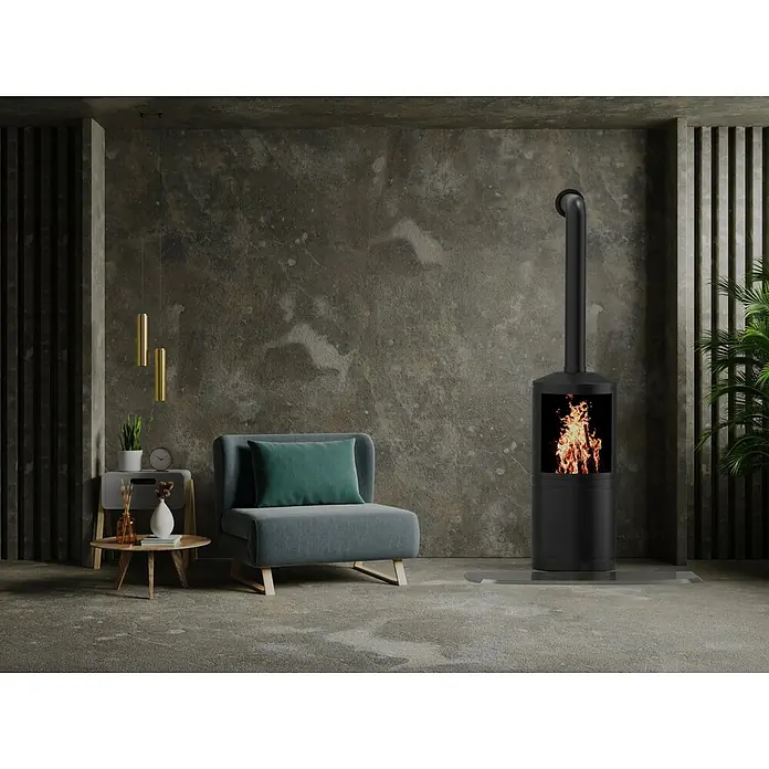 Valo Glasbodenplatte - 100 x 55 cm, Gebogen - Moderner Kaminofen mit sichtbarem Feuer und Rauchrohr in einem stilvollen Wohnraum mit Sessel und Beistelltisch.