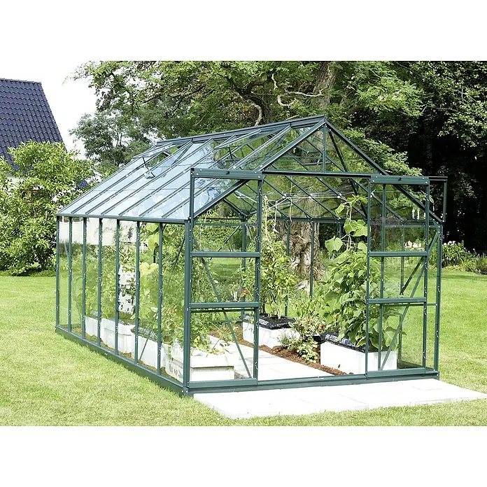 Vitavia Gewächshaus Mars 11500 - Außenmaß inkl. Dachüberstand (B x T): 257 x 445 cm, 3 mm, Smaragd - Ein grünes Gewächshaus mit Pflanzen auf einem Rasen.