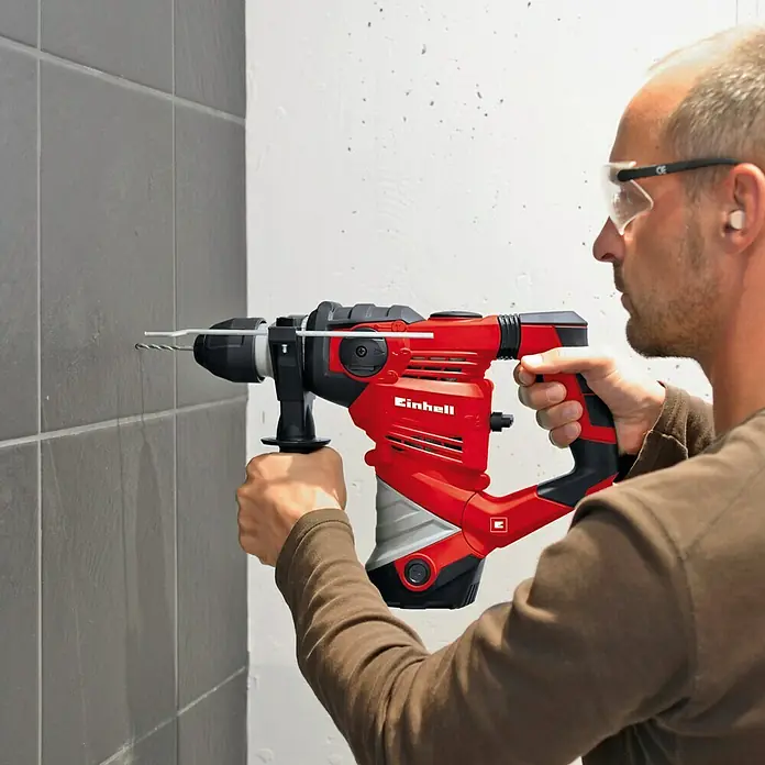 Einhell Kombihammer TC-RH 1600 - 1.600 W, 4 J, SDS-Plus-Aufnahme - Bohren mit dem Einhell Bohrhammer.