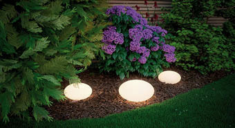 LED-Leuchten zur Deko im Garten
