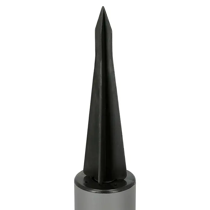 BAUHAUS Solarleuchten-Set Premium - Grau, 10 lm - Nahaufnahme einer schwarzen Erdspieß-Bodenhalterung, ideal zur Befestigung im Garten oder im Freien.