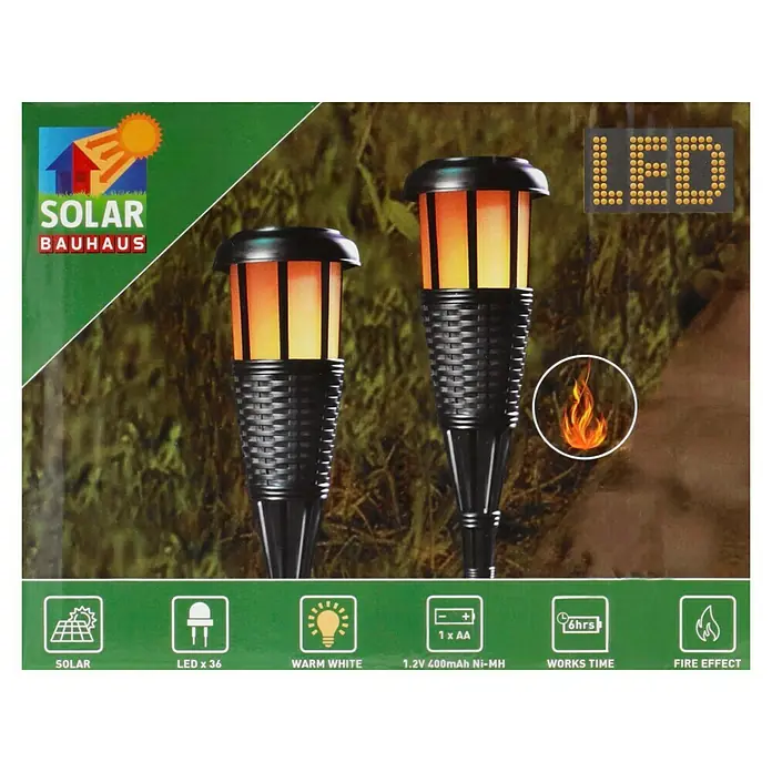 BAUHAUS Solarleuchten-Set - 0,1 W, L x B x H: 12,1 x 12,1 x 131 cm, Schwarz, 1,5 lm - Abbildung eines Solar Bauhaus LED-Gartenbrenners mit Flammeneffekt, der eine warme, einladende Atmosphäre schafft.