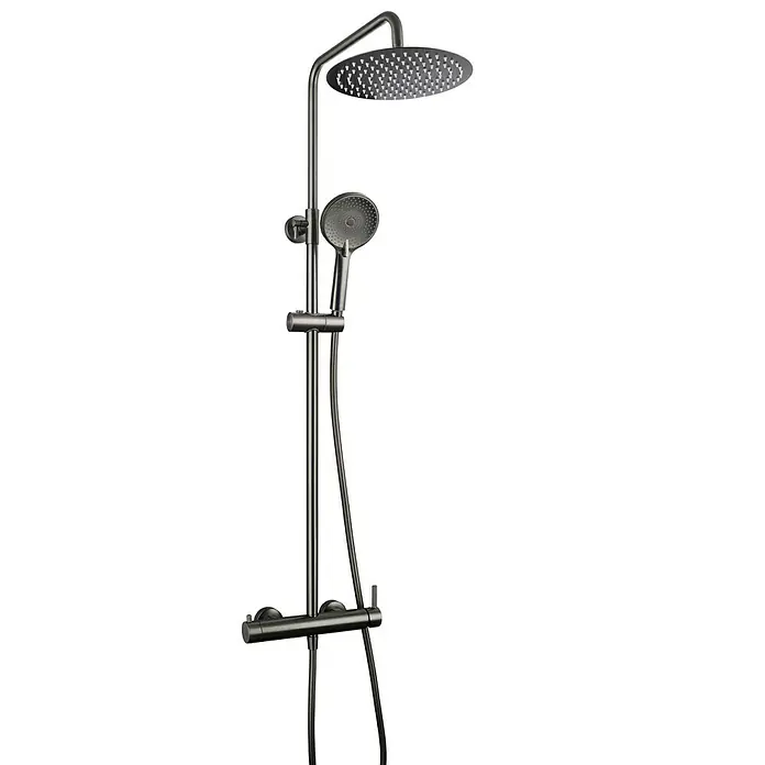 IO Inverter R Sistema de ducha - Grifo monomando, Distancia entre orificios: 15 cm, Número de tipos de chorro: 3 ud., Titanio - Imagen de un moderno conjunto de ducha oscuro con rociador y ducha de mano, perfecto para un baño elegante.