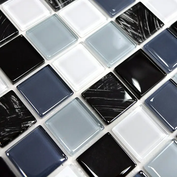 Selbstklebemosaik Quadrat Crystal SAM 4CM28 - 30 x 30 cm, Grau, Glänzend - Quadratische Glasmosaikfliesen in Schwarz, Weiß und Grau für stilvolle Wand- und Bodengestaltungen. Hochwertige Verarbeitung und elegantes Design.