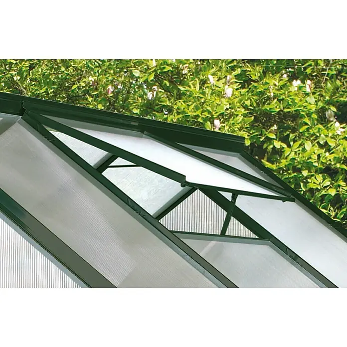 Vitavia Gewächshaus-Dachfenster - 74 x 55 x 4 cm, Smaragd, Passend für: Vitavia Gewächshäuser - Detailansicht eines Gewächshauses mit grünen Rahmen und transparenten Paneelen, ein Fenster ist geöffnet.
