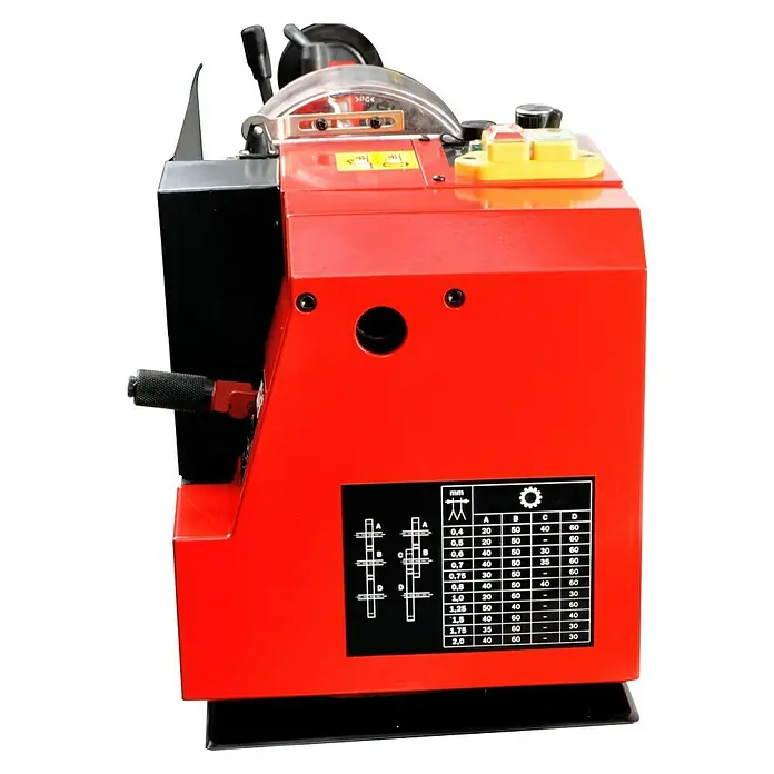 Rotwerk Drehmaschine EDM 350 BL - Leistung: 500 W, Max. Aufnahmehöhe: 74 mm, Spindelkonus: MK3 - Rote Schlüsselfräsmaschine mit einem schwarzen Bedienfeld und einem Etikett mit Anweisungen.