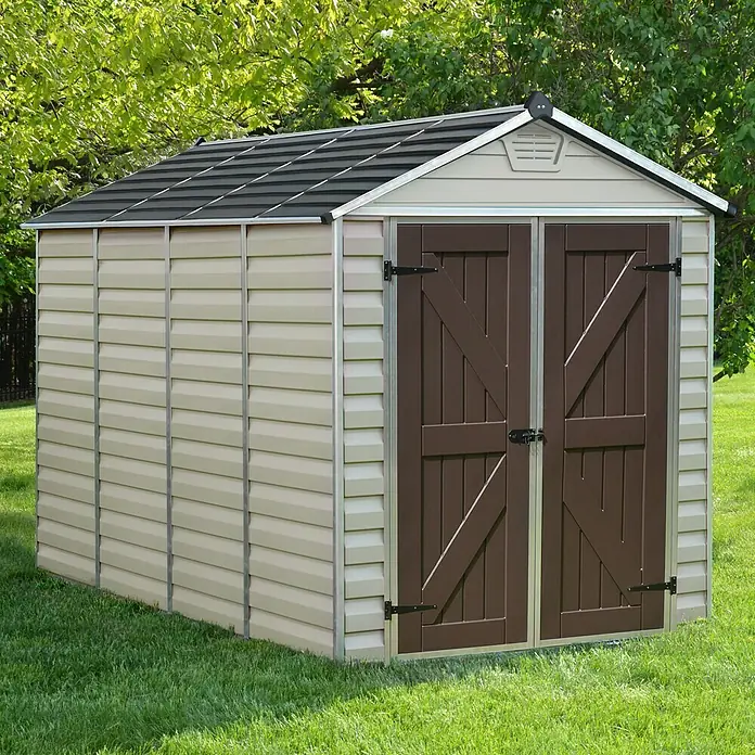 Palram – Canopia Gerätehaus Skylight 6x10 Tan - Außenmaß inkl. Dachüberstand (B x T): 185 x 304 cm, Kunststoff, Beige/Braun - Gartenhaus aus Kunststoff mit Doppeltür und Satteldach für die Aufbewahrung von Gartengeräten und -möbeln.