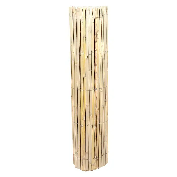 Faura Ocultación cañizo natural partido - L x Al: 5 x 1 m, Apto para: Ocultaciones - Esta imagen muestra una estera de bambú enrollada, ideal como pantalla de privacidad o elemento decorativo para jardines.