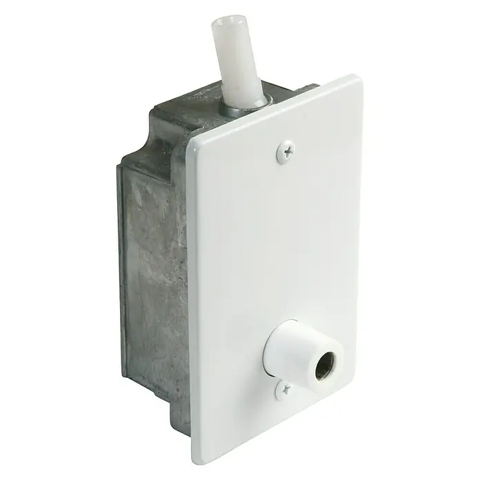 Rodillo para persiana - Aluminio, Empotrado, Específico para: Persianas de hasta 50 kg - Primer plano de un cabezal de bomba manual de agua dulce con cubierta blanca, perfecto para barcos y vehículos recreativos.
