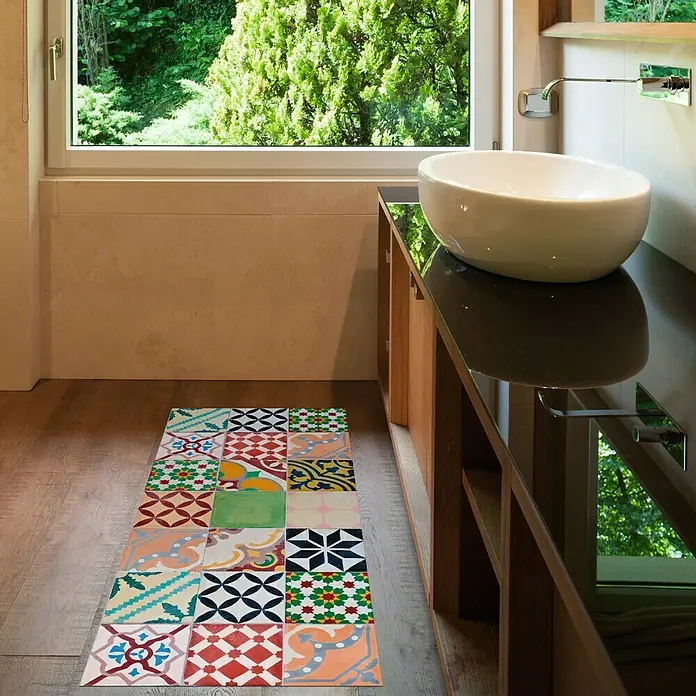 Alfombra de vinilo Croma Mosaic - Multicolor, 110 x 50 cm - El corredor de baldosas decorativas en el baño con estampados coloridos que añade un toque elegante a la vez que protege el suelo.