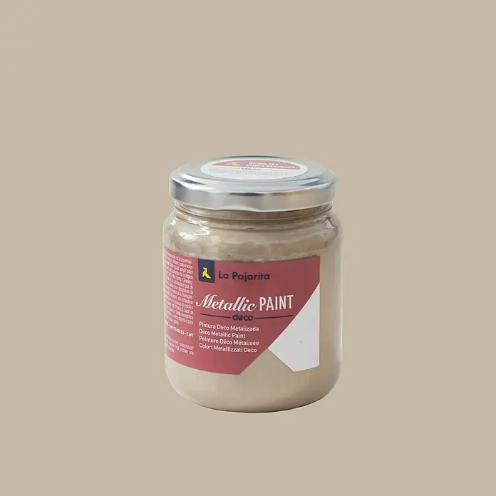 La Pajarita Pintura Metallic Paint - Champagne, 175 ml, Brillante - Primer plano de un tarro de pintura metálica Deco La Pajarita, ideal para proyectos creativos de bricolaje y para decorar objetos.