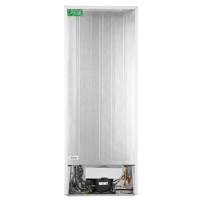 PKM Vollraumkühlschrank KS242-EM - Nutzinhalt Gesamt: 242 l, 55,6 x 54,4 x 142,6 cm, Weiß - Rückseite eines Kühlschranks mit der Aufschrift C-PENTANE, die das Kühlmittel kennzeichnet. Die Rückwand ist silberfarben und geriffelt.