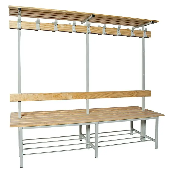 Simonrack Simonlocker Banco de vestuario Tandem Desmontado con perchero - L x An x Al: 67 x 150 x 180 cm - El banco de vestuario presenta un diseño robusto con listones de madera, un respaldo y una barra de ganchos, ideal para instalaciones deportivas.