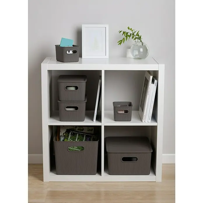 Tatay Baobab Cesta para la ropa - 12,5 x 16,4 x 10 cm, Plástico, Gris - Organización de estantes: Elegantes cajas de almacenamiento grises con tapas y asas, perfectas para una organización práctica en el hogar.
