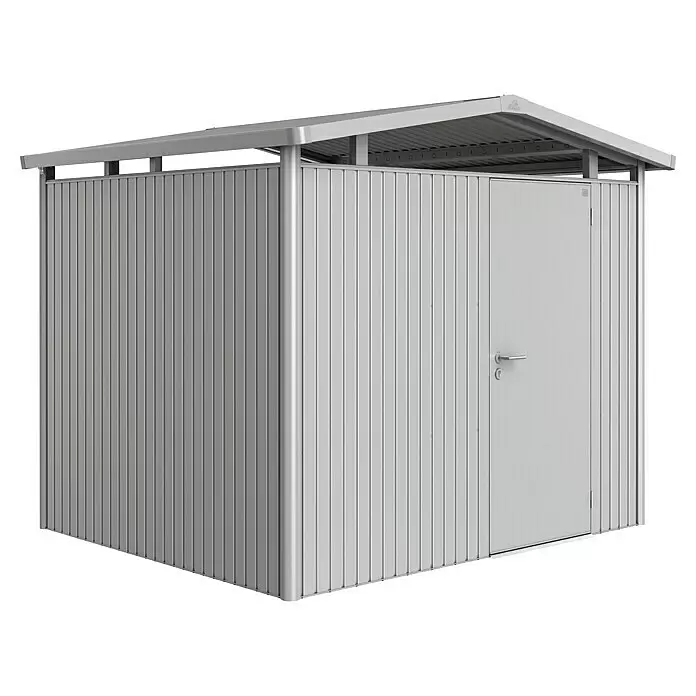 Biohort Panorama Gerätehaus P3 - Außenmaß inkl. Dachüberstand (B x T): 273 x 238 cm, Stahl, Silber Metallic, Einzeltür - Grauer Metallgeräteschuppen mit geriffelten Paneelen, schrägem Dach und einer Tür zur Gartenaufbewahrung.