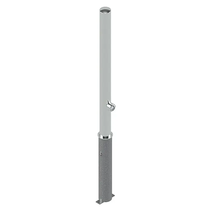 Schake Sperrpfosten - Ø x H: 60 x 1.300 mm, Edelstahl, Einbetonieren, Silber, Dreikantverriegelung - Produktbild einer schlanken, silbernen Außendusche mit einem Wasserhahn und einer grauen Basis für den Außenbereich.