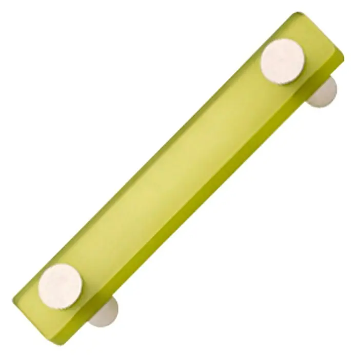 Nesu Tirador para muebles 620VE - L x An x Al: 12,6 x 2,3 x 2,6 cm, Plástico, Verde - Detalle de un tirador de cajón moderno en verde lima con fijaciones redondas plateadas, que añade un toque elegante a los muebles.
