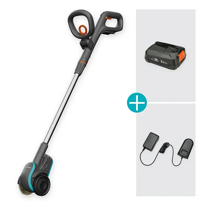 Gardena Power for All 18V Akku-Fugenreiniger EasyWeed 1800/18V - 18 V, 1 Akku - Eine Gardena Akku-Fugenbürste mit Akku und Ladegerät auf hellgrauem Grund. Die Bürste ist dunkelgrau/türkis mit orangenen Akzenten.