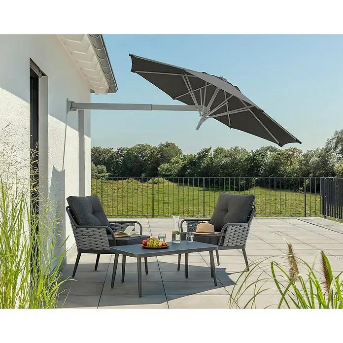 Schneider Wandschirm Muro - Anthrazit, Durchmesser Bespannung: 250 cm - Einladende Terrassengestaltung mit stilvollem Sonnenschirm, Lounge-Möbeln und sommerlichen Akzenten für entspannte Stunden im Freien.