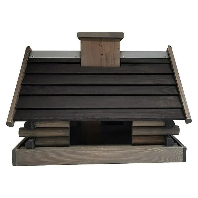 COV Vogelhaus - Holz, Grau - Das detailreiche Vogelhaus im Blockhausstil mit einem schwarzen Dach und einem Schornstein ist eine dekorative Ergänzung für jeden Garten.