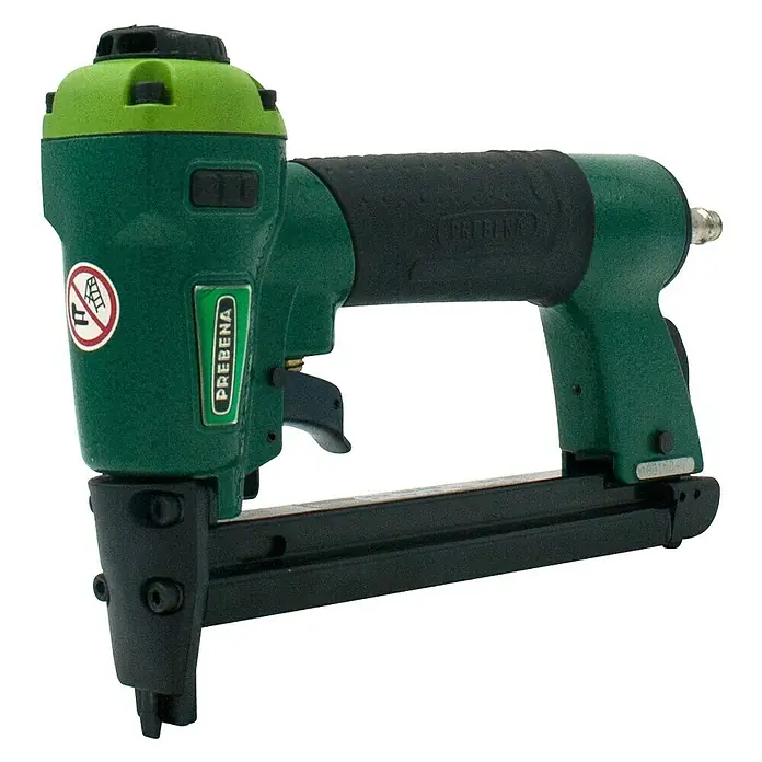Prebena Druckluftnagler 1XR-A16 - Betriebsdruck: 4 bar - 7 bar, Passend für: Prebena Heftklammern der Type A von 4 - 16 mm - Das Bild zeigt einen grünen Prebena Druckluftnagler, ein Werkzeug zum schnellen Befestigen von Materialien.