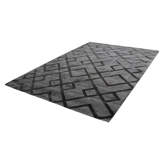 Kayoom Kurzflorteppich Luxury 310 - Grau, 150 x 80 cm, 100 % Viskose - Ein grauer Teppich mit einem geometrischen Muster. Ein stilvolles Accessoire für jeden Raum.