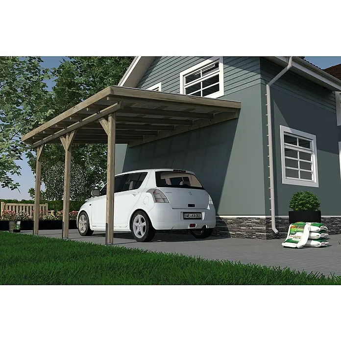Weka Terrassenüberdachung Salsa - B x T: 424 x 306 cm, Grün, kesseldruckimprägniert, Transparent - Ein weißer Suzuki parkt unter einem Carport aus Holz neben einem Haus mit grauer Fassade.
