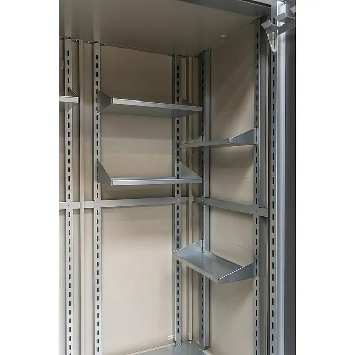 Telluria Regal für die Wand - Silber, Passend für: Telluria Giarmadio - Innenansicht eines Schranks mit verstellbaren Metallregalen, die Flexibilität und Organisation im Lagerraum bieten.