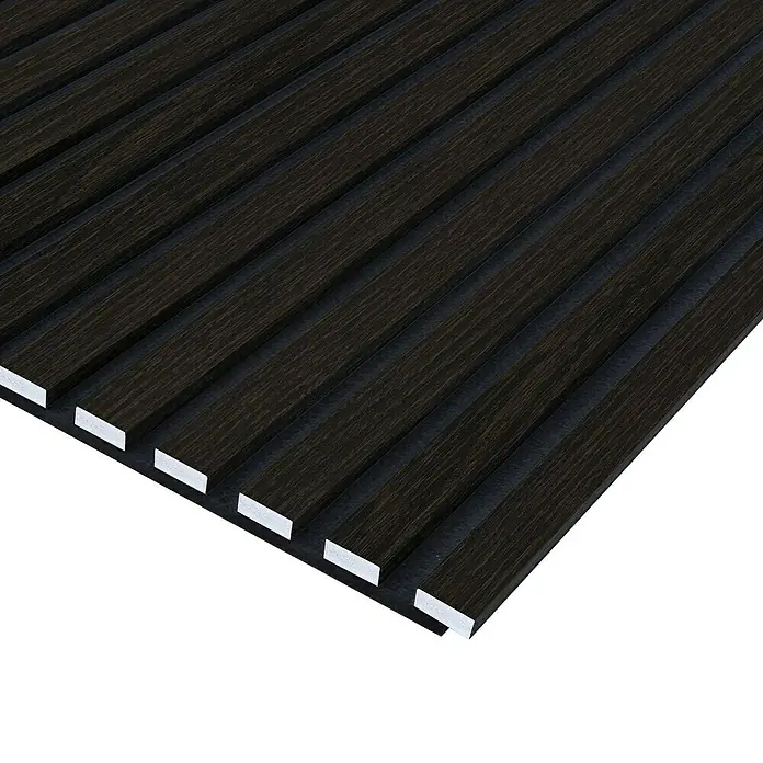 FN Neuhofer Akustikpaneel Acustico PVC - Eiche Dunkel, L x B x S: 2.400 x 572,5 x 19 mm, 1 Stk., 1,374 m² - Dunkle Holzlamellenpaneele mit regelmäßigen Abständen. Ein modernes Designelement für stilvolle Innenräume.