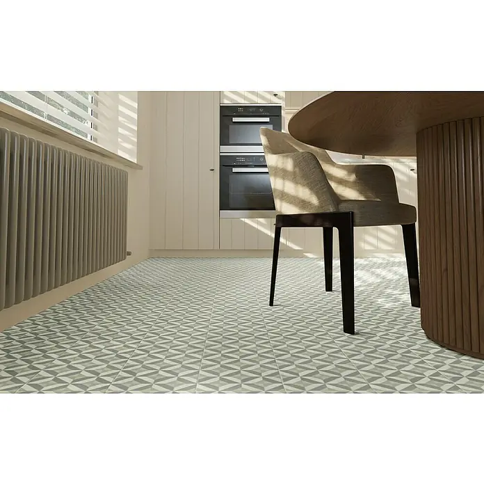 Beauflor PVC-Boden Meterware Orion - 400 cm, Hellgrün - Ein Küchendesign mit stilvollen gemusterten Fliesen, einem modernen Heizkörper und einem Holzesstisch mit bequemen Stühlen.