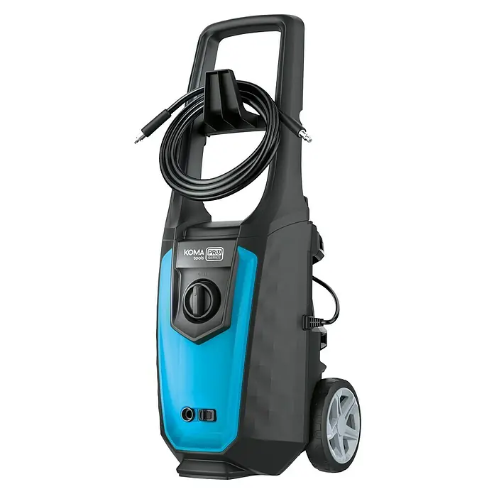Koma Tools PRO Series Hidrolimpiadora de alta presión 08472 - 150 bar, 1.800 W, Capacidad de bombeo: 360 l/h - Aquí hay una hidrolimpiadora Koma Pro. Es una herramienta que se utiliza para limpiar superficies con un rociador de agua a alta presión.