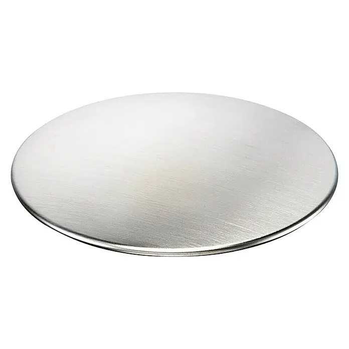 Pyramis Ventilstopfen Sink and Shower - Edelstahl, Durchmesser: 120 mm - Nahaufnahme einer runden, silberfarbenen Pizzaform aus Aluminium, die sich ideal zum Backen köstlicher Pizzen eignet.