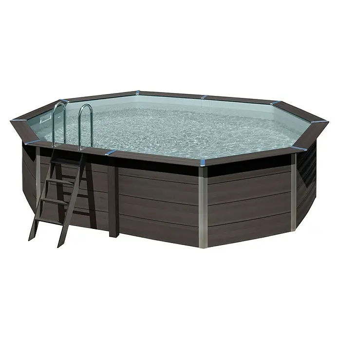 Gre Avantgarde WPC-Pool - L x B x H: 524 x 386 x 124 cm, 16.210 l, Dunkelgrau - Das Bild zeigt einen achteckigen Aufstellpool mit Leiter. Der Pool hat eine graue Holzverkleidung und ist mit Wasser gefüllt.