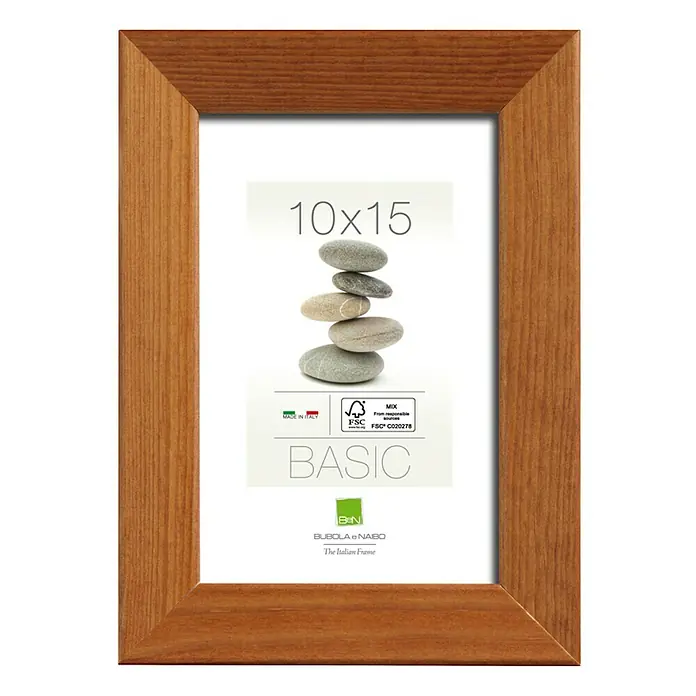 Marco de madera 2701 - 40 x 50 cm, Nuez, Vidrio - Marco de fotos de madera con las inscripciones "10x15", "BASIC" y los logotipos "MADE IN ITALY" y "FSC".