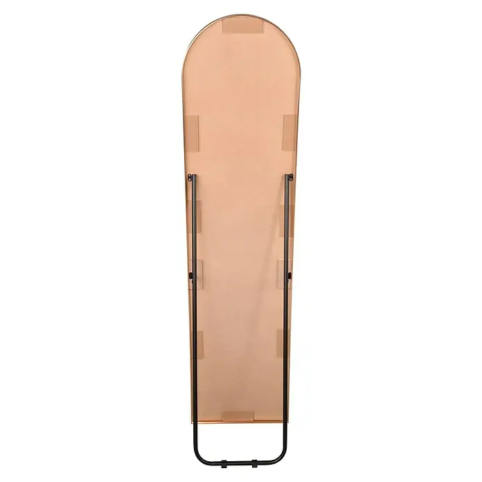 Standspiegel Elina - 40 x 160 cm, Gold, Metall - Rückansicht eines stehenden Spiegels mit schmalem goldenen Rahmen und schwarzem Ständer mit rechteckigen transparenten Klebestreifen.