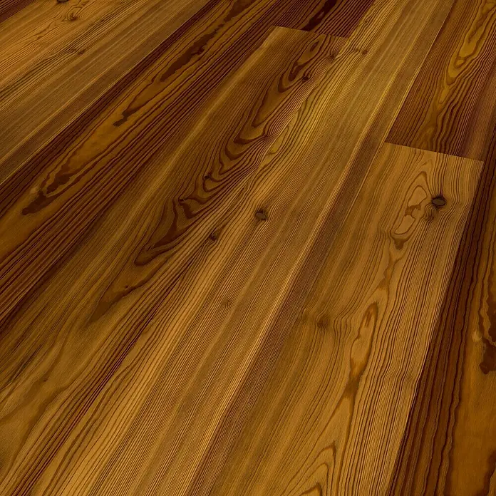 Parador Parkettmuster Classic 3060 Rustikal Lärche kerngeräuchert Soft Struktur - 200 x 185 x 13 mm, Landhausdiele - Detailaufnahme eines Holzfußbodens mit warmer Farbgebung und markanter Maserung, ideal für gemütliche Wohnräume.\n