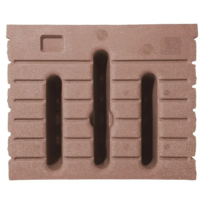 Garantia Exklusive Line Regenspeicher Rocky - 400 l, Redstone - Nahaufnahme einer rechteckigen, braunen Verpackung mit Aussparungen zur sicheren Aufbewahrung von Produkten.