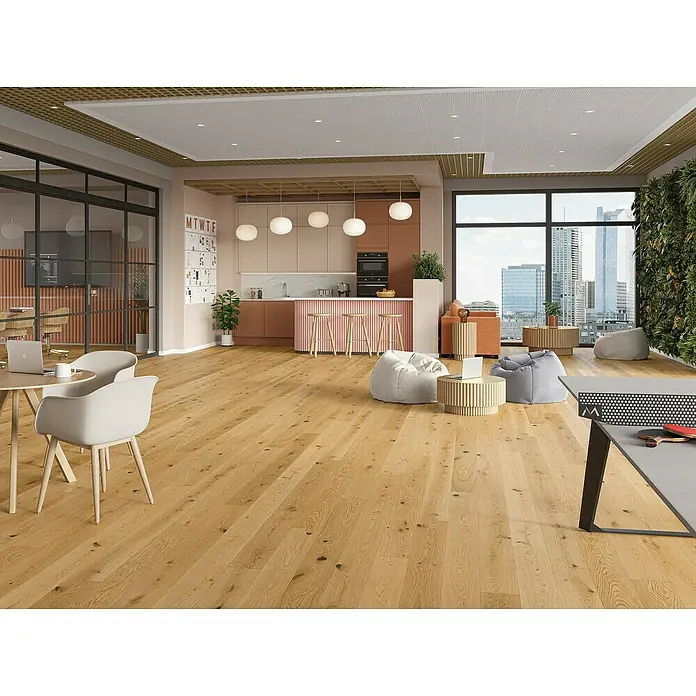Parador Parkett Trendtime 4 - Eiche Lugana natur, Landhausdiele, 2.010 x 160 x 13 mm - Bürointerieur mit hellem Holzfußboden, der Wärme und Natürlichkeit in den Raum bringt. Einladende Atmosphäre für kreatives Arbeiten und Entspannung.