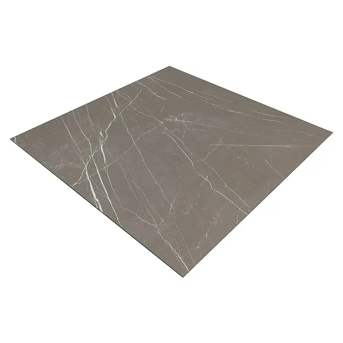 Panel de pared salpicadero de cocina Marble - L x An: 60 x 60 cm, Taupe - Imagen de una sola baldosa cuadrada de mármol gris con marcadas vetas blancas sobre un fondo negro.