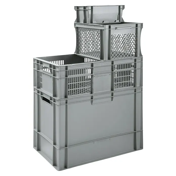 BAUHAUS Caja Euro - 76 l, L x An x Al: 60 x 40 x 40 cm, Cerrada, Gris - Imagen de cajas de plástico grises apiladas en varios tamaños, adecuadas para almacenamiento y transporte.