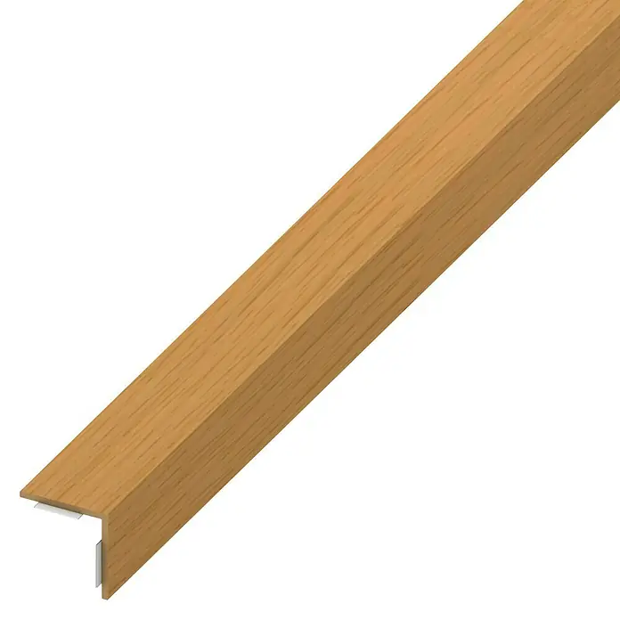 Winkelprofil - 1.000 x 20 x 20 mm, Stärke: 1 mm, Kunststoff, Eiche Hell - Bild einer Treppenkantenprofil aus Holz. Die Treppenkantenprofil ist ideal zum Schutz und zur Dekoration von Treppen.