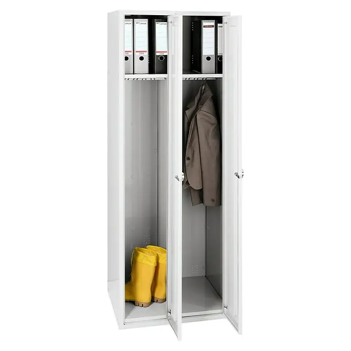 Regalux Spind - 50 x 60 x 180 cm, Anzahl Türen: 2 Stk. - Ein offener, weißer Metallschrank mit Büroordnern, einem Mantel und gelben Gummistiefeln.