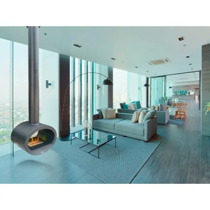Purline Chimenea de bioetanol Syke - 45 x 65 x 190 cm, Negro - Un salón moderno cuenta con una chimenea independiente. El diseño es elegante y minimalista, perfecto para un hogar elegante.