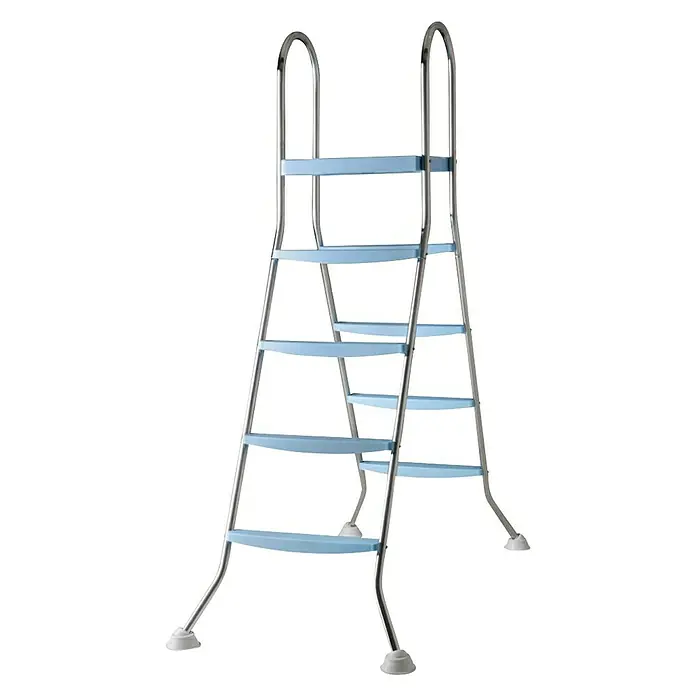 Gre Escalera de piscina Tijera inox - Específico para: Piscina elevada, Acero inoxidable - Primer plano de una escalera de piscina con escalones de color azul y marco plateado, ideal para facilitar el acceso a la piscina y seguridad.