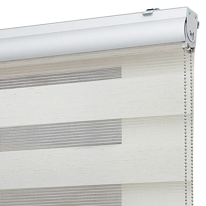 Estor noche y día Platinum - An x Al: 200 x 250 cm, Lino - Primer plano de un estor enrollable doble blanco moderno, que ofrece privacidad elegante y control de luz.